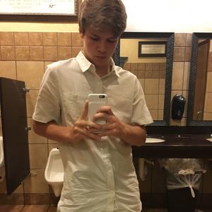 Meet your Posher, Ethan